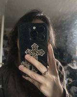 crucify-glass-case-v4